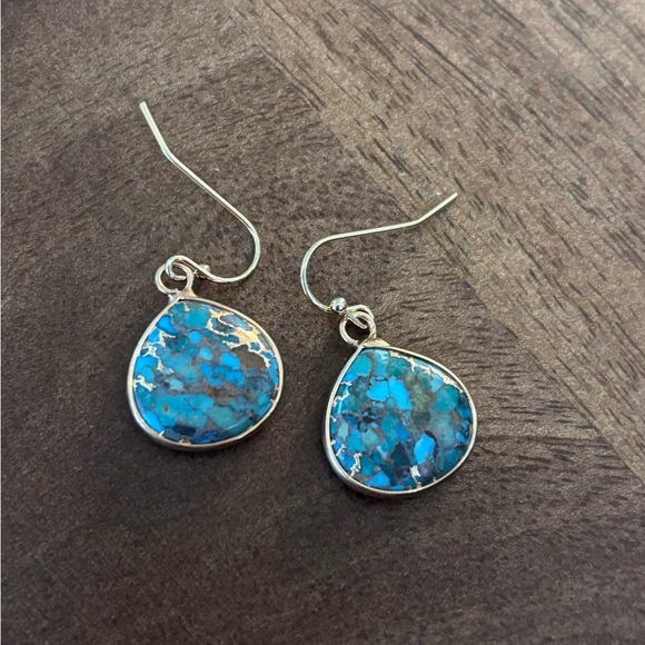 Elegant Blue Stone Drop Earrings - Picture 1 of 2